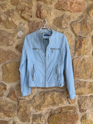 Leather jacket turquoise like new, size Large
