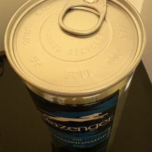 Slazenger tennis balls new, sealed can