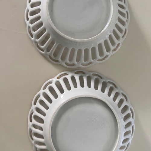 Antique porcelain bowls medium size, like new, set of 2