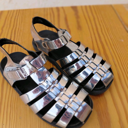 Silver Zara girls sandals size 27 like new