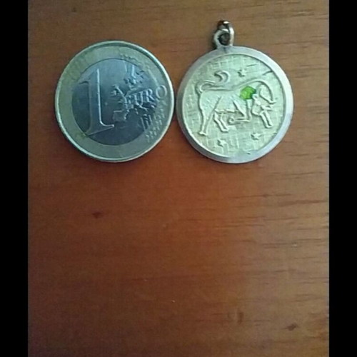 Taurus zodiac pendant 375 gold 2.10 g 9 K Konstantinato
