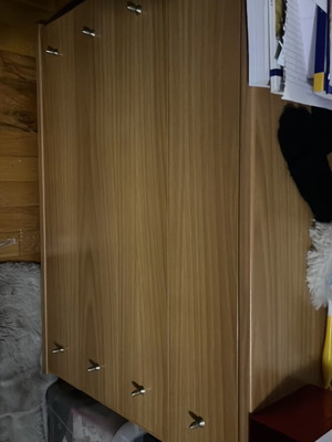 Brown chest of drawers like new
