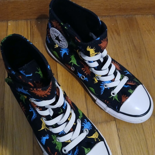 Converse All Stars kids boots with dinosaurs like new, size 35