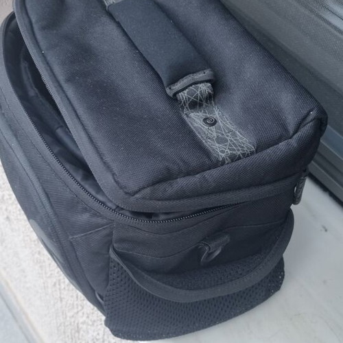 Camera bag like new with multiple compartments