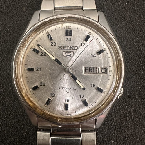 Seiko 5 vintage 70s automatic wristwatch used, silver