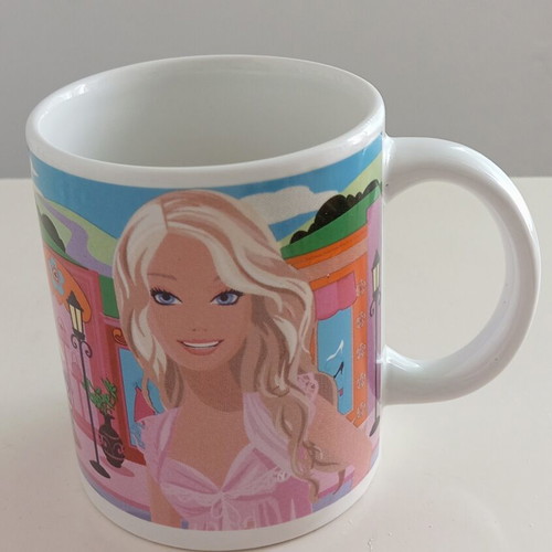 Porcelain mug like new with pink design