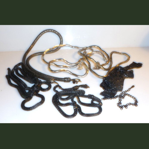Snake necklace set like new, sold together