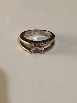 Ring with amethyst-type stone used, stainless steel