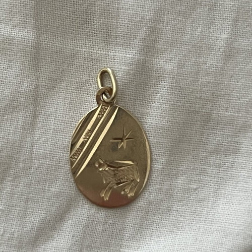Gold 14k Zodiac Pendant used with hallmark