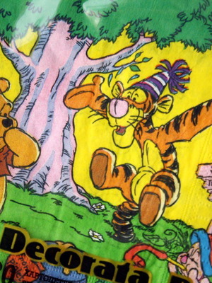 Vintage 90's Winnie the Pooh Tiger party set 20 napkins 10 cups Decorata new