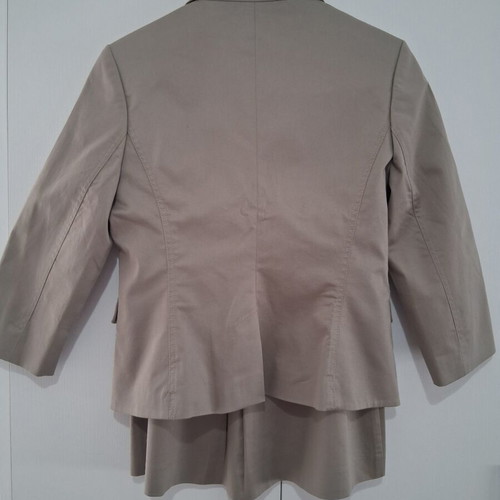 BSB suit set beige like new, jacket size 44, skirt size 40