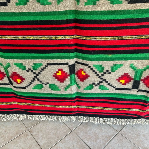 Kilimi and handmade woolen tapestries loom new