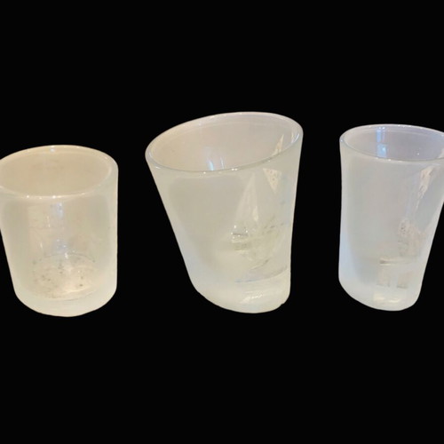 Shot glasses like new, set of 3 with frosted texture and designs