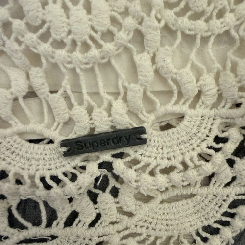 Superdry lace shorts white size L like new summer