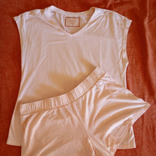Triumph women's pajama used, size L, rose color