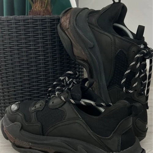 Balenciaga Triple S used black sneakers size 44