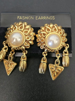 Gold Metal Earrings with Pearls and Clip New
