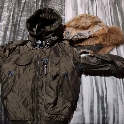 Parajumpers Gobi bomber jacket like new, size Large, khaki