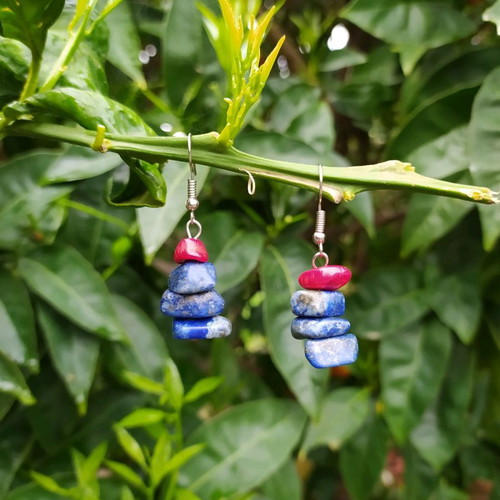 Handmade earrings with lapis lazuli and coral