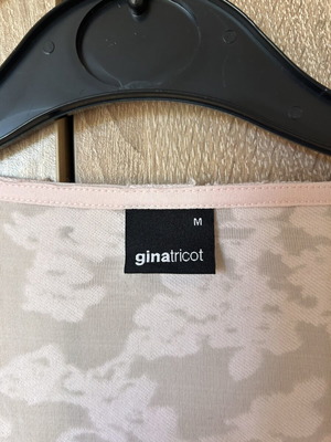 Gina Tricot baby pink long sleeve cardigan like new