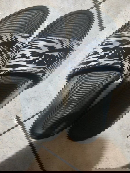 nike παντόφλα γυναικεία