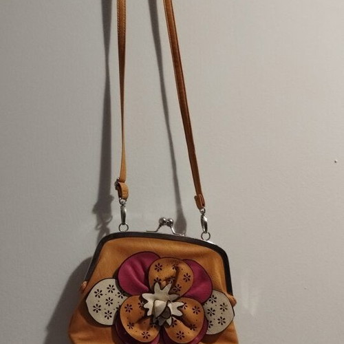 Vintage women's bag like new, yellow, unique design
