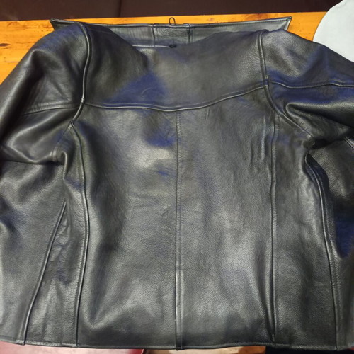 Jacket Leader Vainas leather, like new, black, thick material