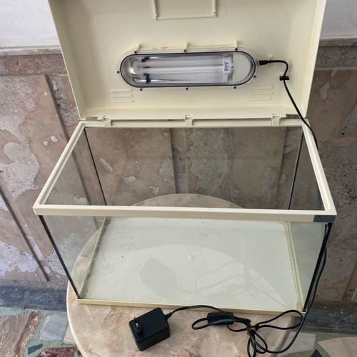 Aquatlantis Aquarium 55 Liters Like New with Filter and Lighting