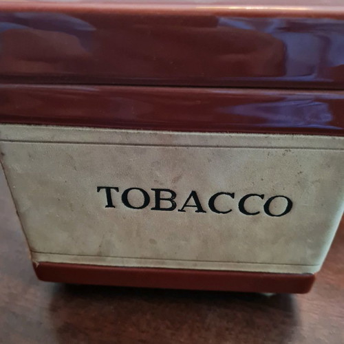 Smoking pipe set used with three pipes and wooden stand