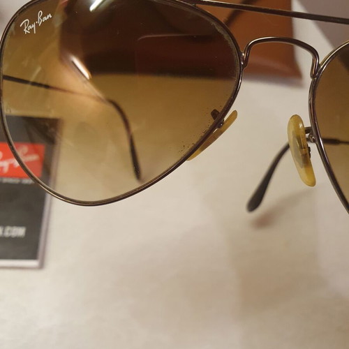 Ray Ban Aviator sunglasses like new, brown metal frame