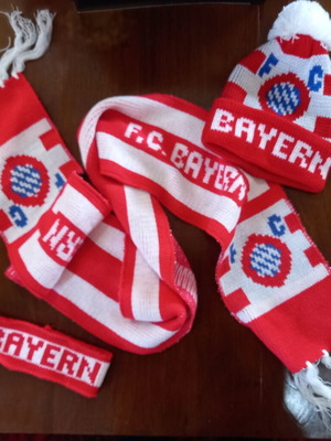 Vintage Bayern Munich scarf, hat and bandana set like new