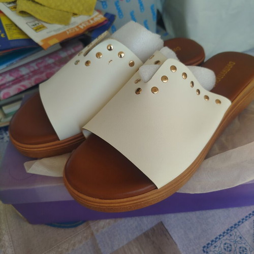 Diamantique Women's Anatomical Flatform Sandals White Size 38 New