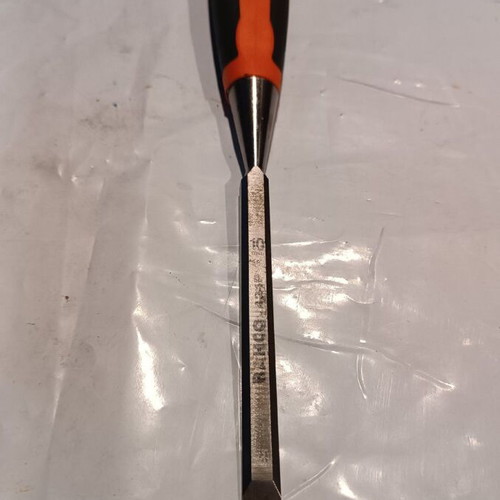 Bahco 10mm chisel like new with rubber plastic handle