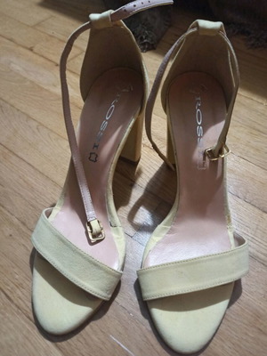 Rossi suede sandals size 39 like new, yellow