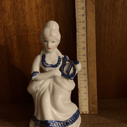 Porcelain decoration like new, small figurine