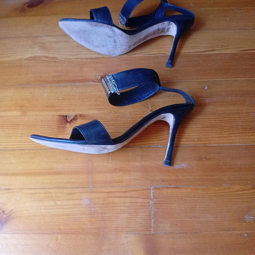 Pura Lopez black women's sandals like new, size 40