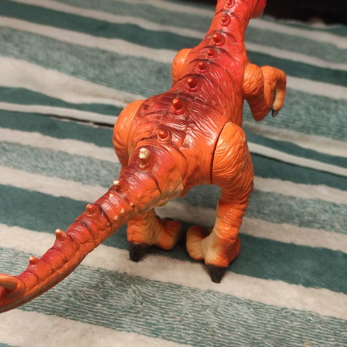 Mattel Jurassic Park 2003 Velociraptor figure used