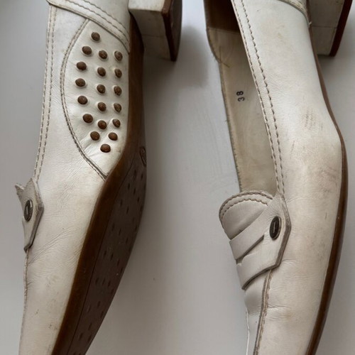Tod’s leather women’s white pumps used, anatomical with thick heel