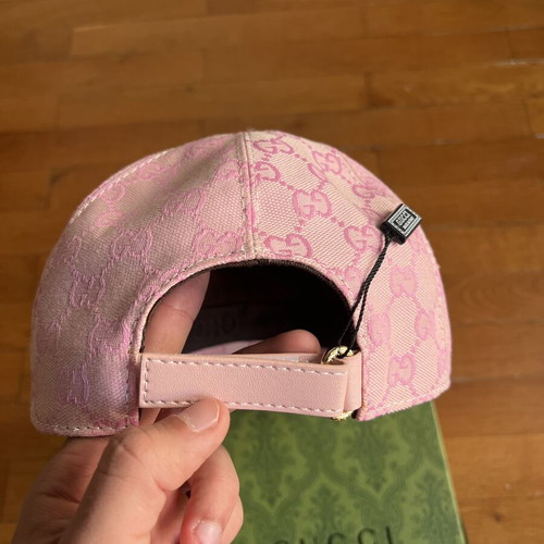 Gucci Cap like new, pink, one size