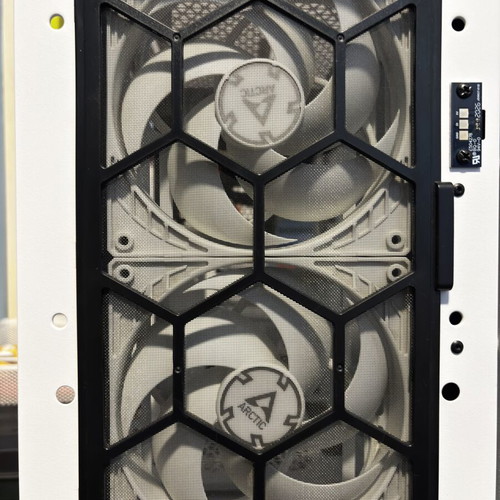 bequiet! Pure Base 500DX case with Arctic P14 PWM fans