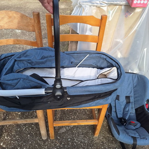 Just Baby stroller, car seat and carrycot used in very good condition