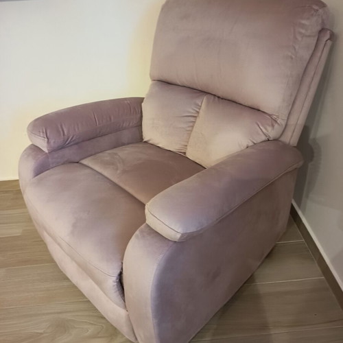 Relax armchair almost like new, comfortable