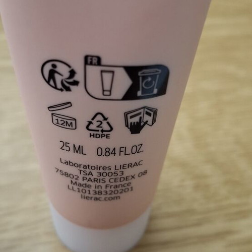 Κρέμες προσώπου Ahava 15ml και Lierac Nuit 25ml με body lotion δώρο καινούργιες