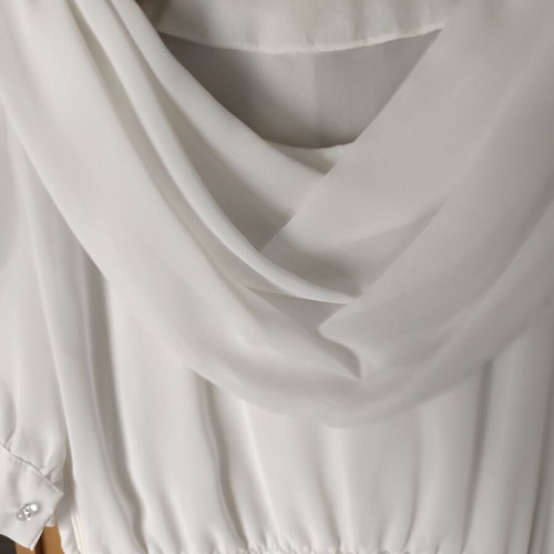 Vintage white dress like new with back design