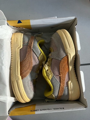 Puma suede shoes no. 21