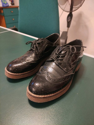 Refresh black Oxford shoes like new, size 36