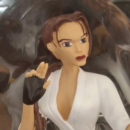 Lara Croft Tomb Raider La Dague de Xian 2005 figure new