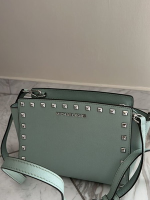Michael Kors Selma Medium Leather Shoulder Bag Like New Turquoise