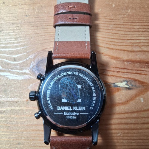 Daniel Klein Exclusive 11832A men's wristwatch, black dial, brown leather strap
