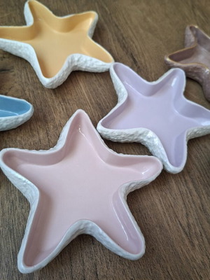 Handmade starfish plaster decor with acrylic paint, new